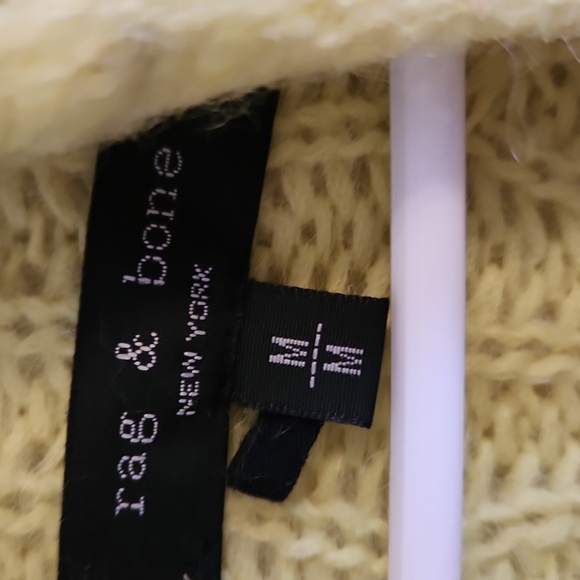 rag & bone Oversize Neon Green Turtleneck Sweater Alpaca Size Medium - Picture 3 of 5